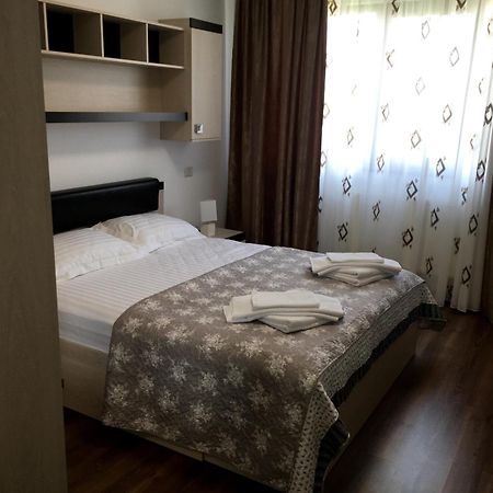 M13 Apartments Navodari Dış mekan fotoğraf
