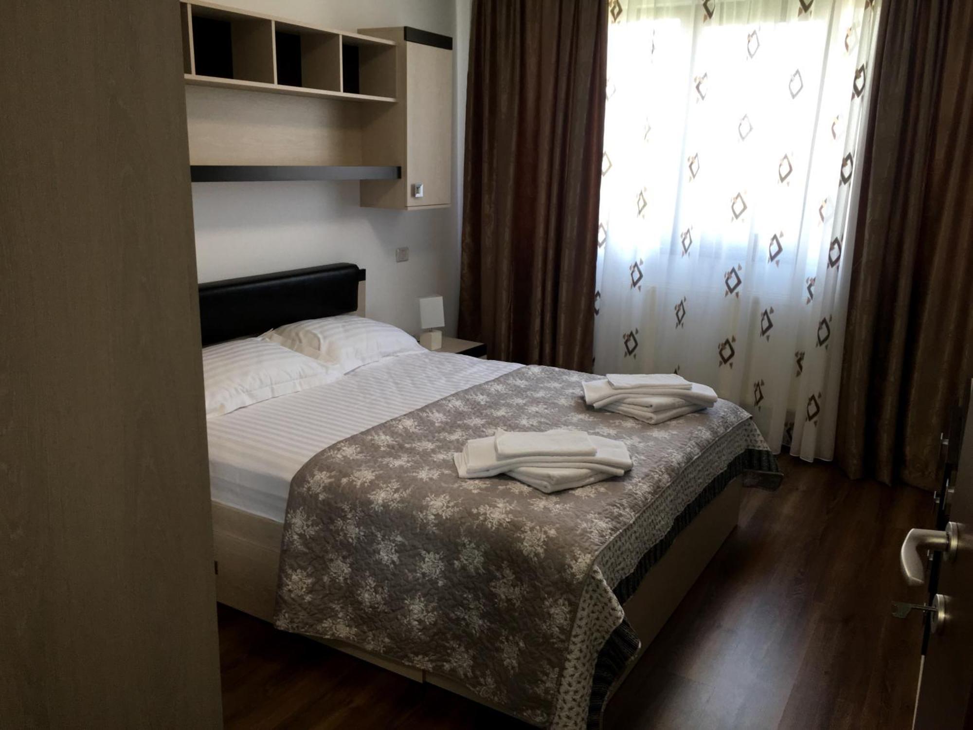 M13 Apartments Navodari Dış mekan fotoğraf