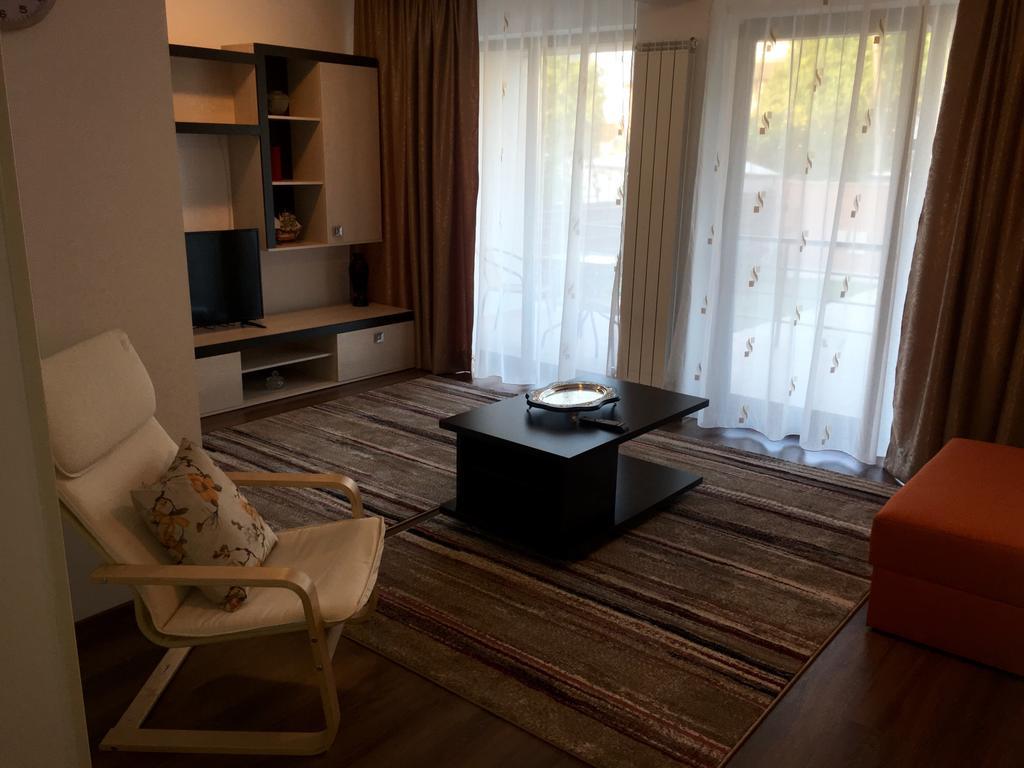 M13 Apartments Navodari Dış mekan fotoğraf