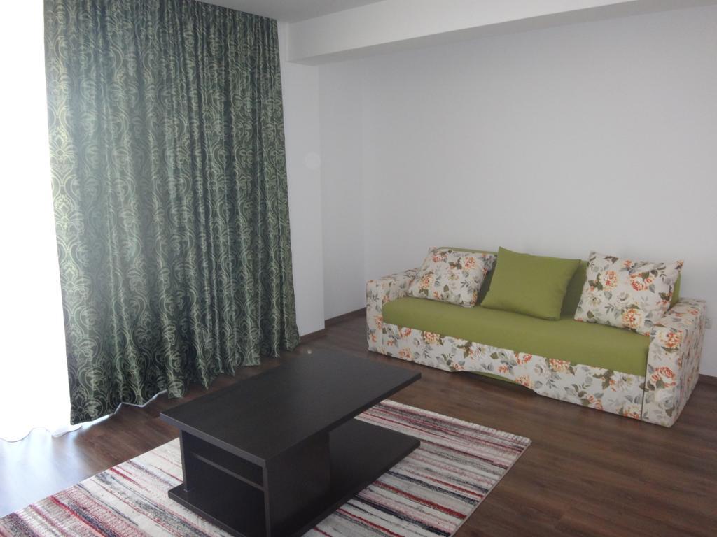 M13 Apartments Navodari Dış mekan fotoğraf