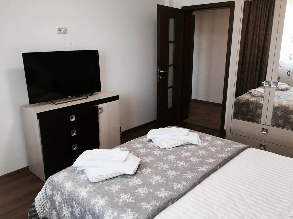M13 Apartments Navodari Dış mekan fotoğraf